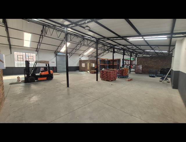 352M² FACTORY TO LET IN BENONI SOUTH